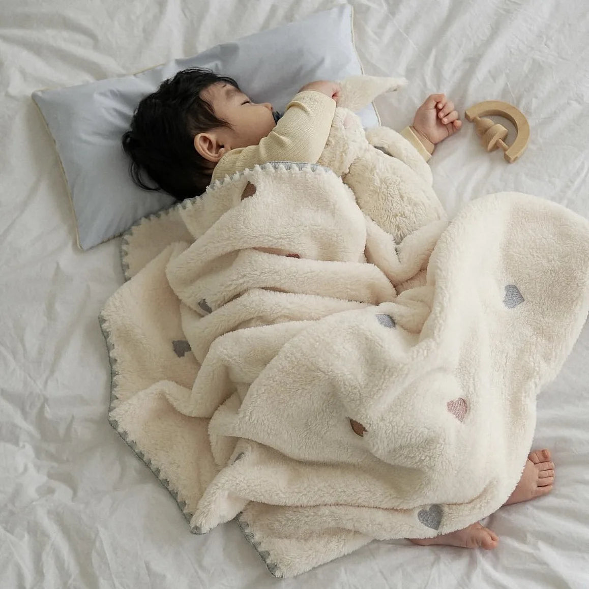 Cartoon Baby Blanket Soft Fleece Kindergarten Kids Quilt for Newborn Swaddling Blankets Stroller Cover Bedding Baby Items